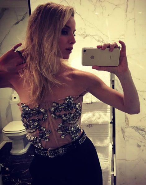 Annabelle Wallis 2017 Instagram Selfie