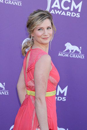 Jennifer Nettles 2012 ACM Awards