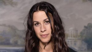 Alanis Morissette Plastic Surgery Face