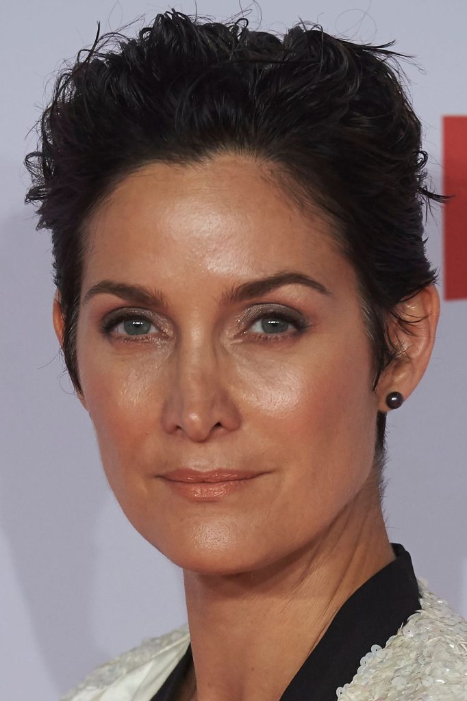 Carrie-Anne Moss Plastic Surgery Face