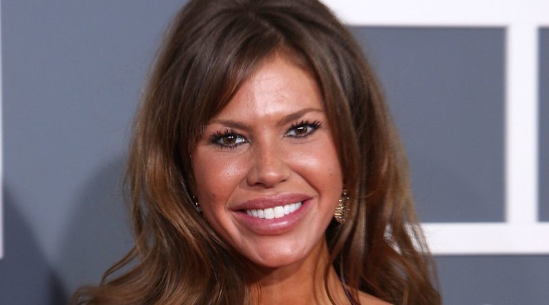 Nikki Cox